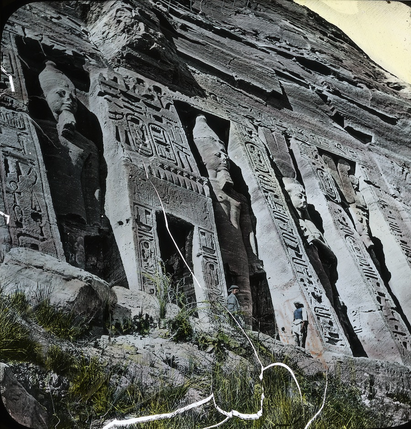 Illustration for article titled Amazing Hand-Tinted Photos of Egypt from the late 19th century